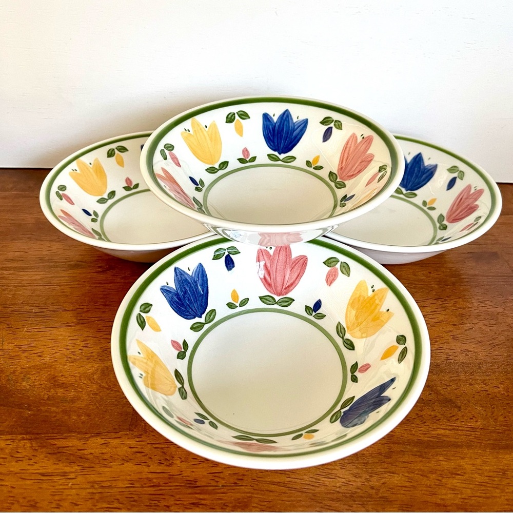 Vintage Johnson Brothers Nicole Collection Rare Set of 4 Cereal Bowls